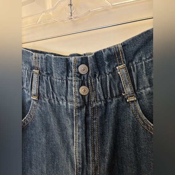 Levi's High Waisted /Paperbag Waist Straight Leg Jeans, Dark Wash, Size 29 - Picture 3 of 9